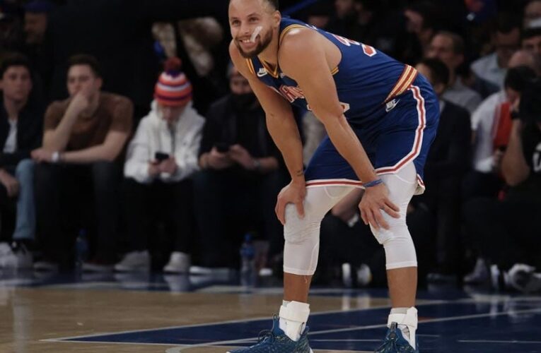 Stephen Curry Sets NBA’s All-Time 3-Point Scoring Record