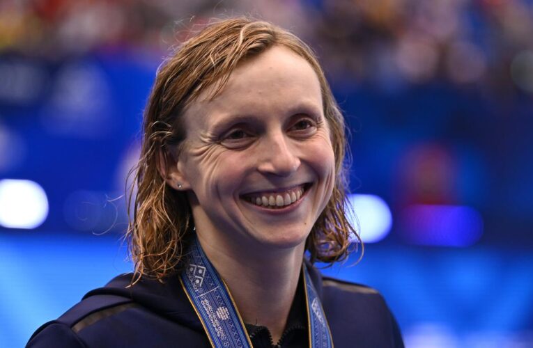 Ledecky wins 1,500m freestyle for 20th world title; McKeown wins 100m backstroke