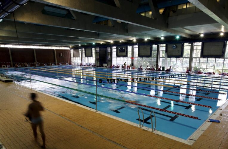 Russians, Belarusians allowed back into swimming events