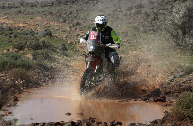 Spanish motorcyclist Falcon dies after Dakar rally crash: team