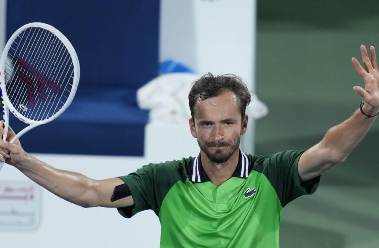 Medvedev cruises into Dubai Open semifinals