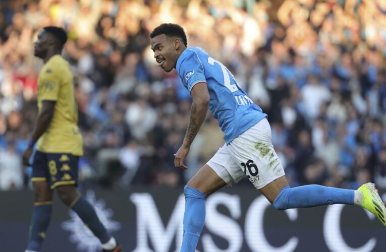 Serie A: Crisis-club Napoli held by Genoa ahead of Barca visit