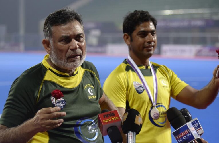 Pakistan hockey coach blamed poor umpiring for loss against NZ in Olympic qualifier