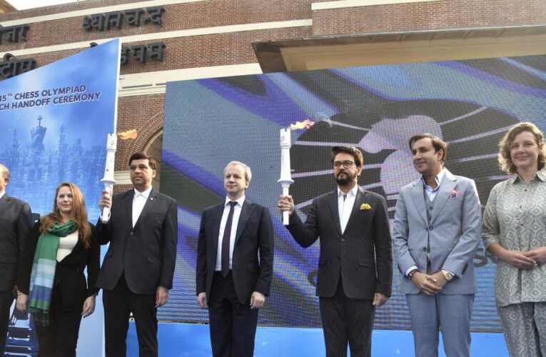 India hands over Chess Olympiad Torch to Hungary