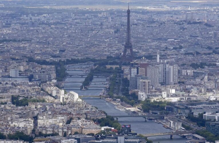 Rains setback test of Paris Olympics preparations for swimming in the Seine