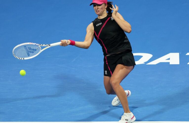 Swiatek wins third straight Qatar Open, beats Rybakina
