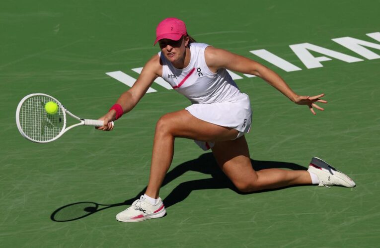 Indian Wells: Top-ranked Swiatek crushes Collins; Kerber upsets 10th seed Ostapenko