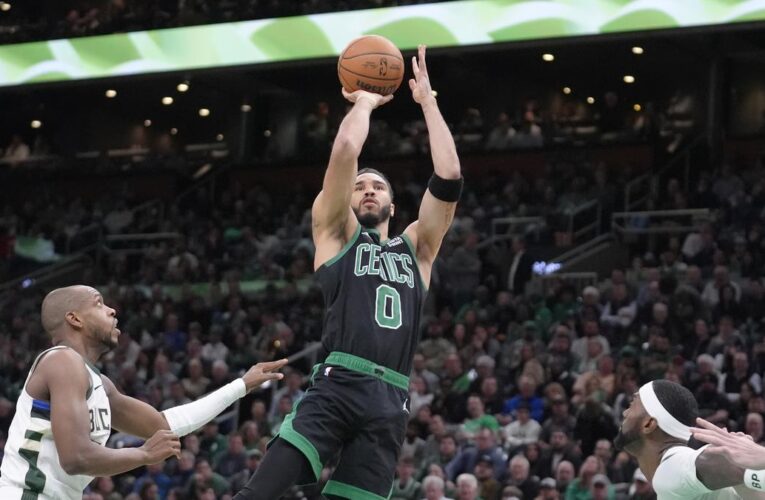 NBA roundup: Celtics tops Bucks, extends winning streak to seven games