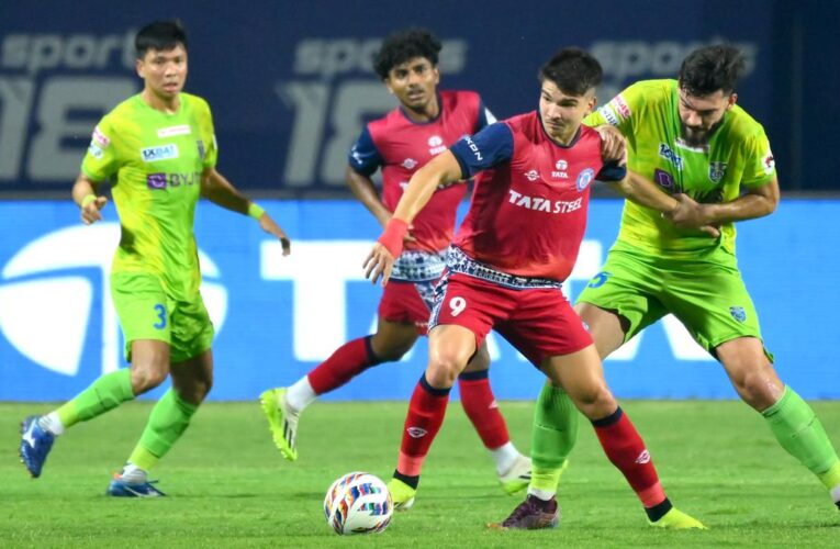 ISL 2023-24: Jamshedpur FC gains important point to stay in playoffs hunt after 1-1 draw against Kerala Blasters