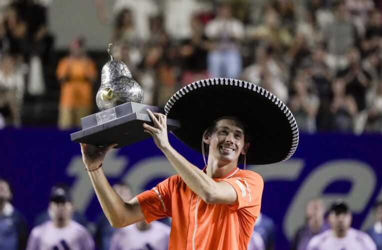 De Minaur sinks Ruud to retain Mexican Open crown