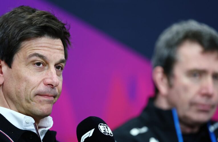 F1: Wolff knocks back speculation about Verstappen talks