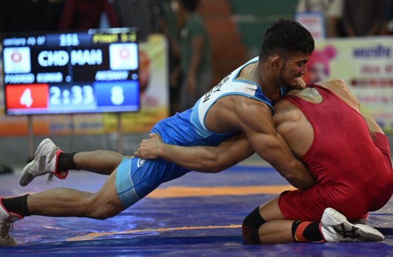 Federation Cup: Akshay Dhere rallies to beat Parmod Kumar in 57kg final