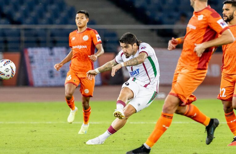 ISL 2023-24: Mohun Bagan SG rides on Petratos’ winner to beat Punjab FC 1-0 in its own den