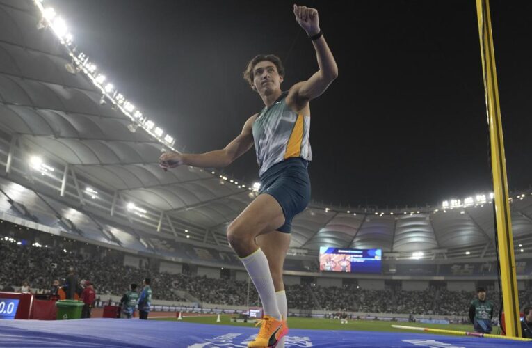 Diamond League: Pole vaulter Duplantis sails to victory in Suzhou, Simbine beats Coleman in 100m