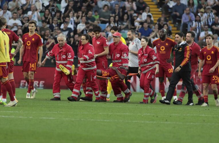 Roma players did right refusing to play after Ndicka collapsed, says coach de Rossi