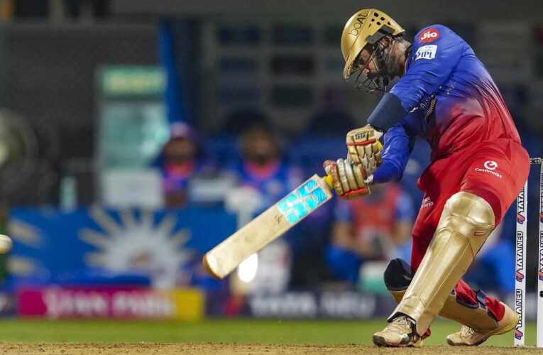 RCB vs SRH Dream11 Prediction: Royal Challengers Bengaluru vs Sunrisers Hyderabad predicted playing XI, fantasy team, squads