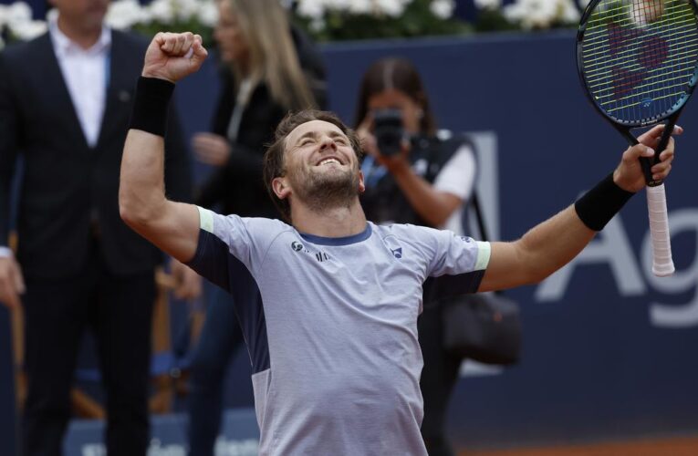 Tennis: Casper Ruud defeats Tsitsipas to win Barcelona Open