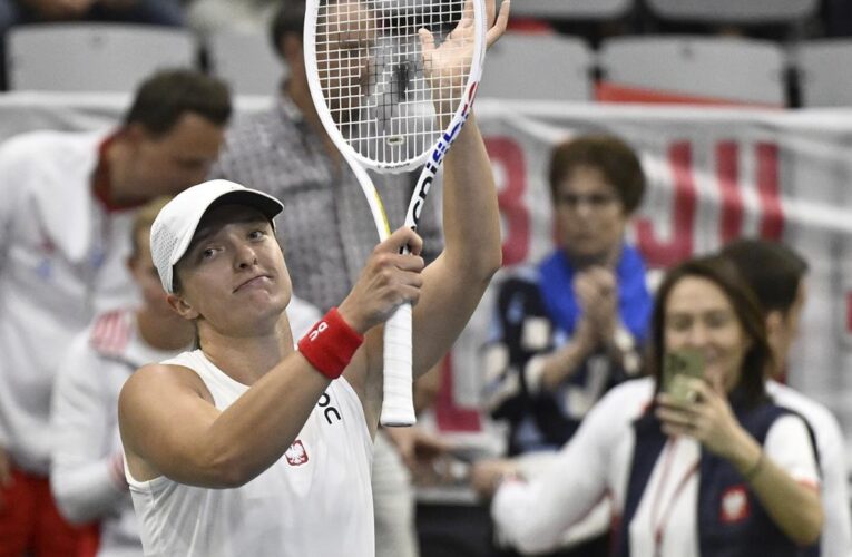 Iga Swiatek leads Poland to the Billie Jean King Cup Finals