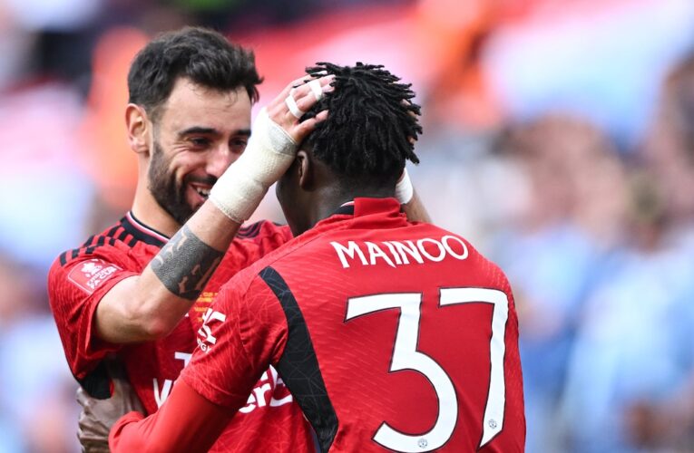 Manchester United Stun Manchester City 2-1 To Clinch FA Cup Title