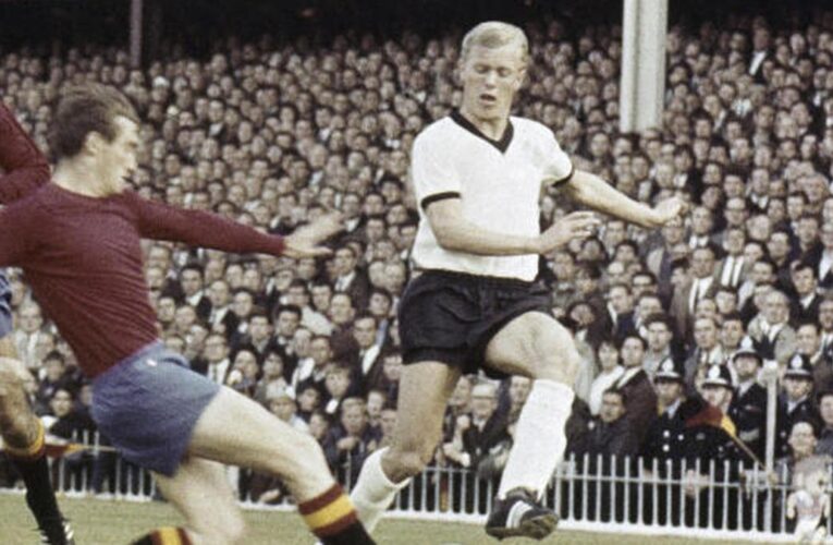 Karl-Heinz Schnellinger, German defender who played in four World Cups, dies at 85