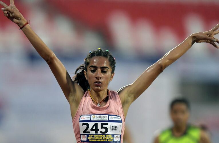 Deeksha breaks 1500m National Record at competition in Los Angeles