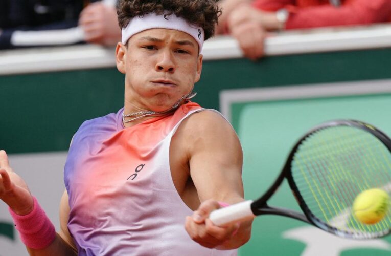 French Open 2024: Shelton beats local hope Gaston for maiden win