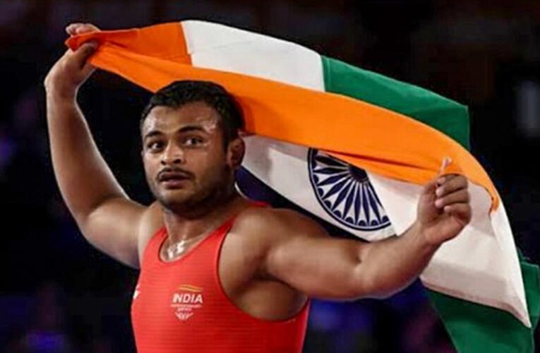 Aman moves to semis, Deepak Punia’s Paris Olympic qualification hangs by thread
