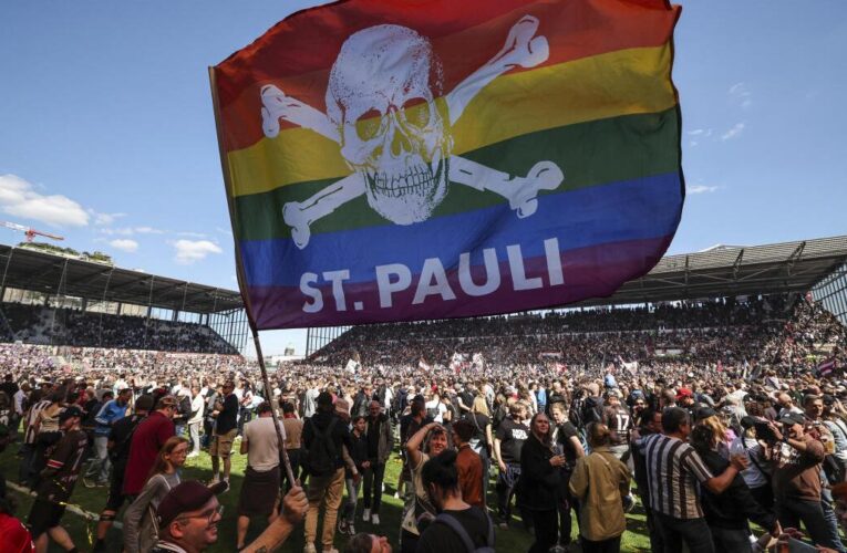 St Pauli wins promotion and returns to the Bundesliga after 13 years