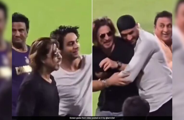 Aryan Khan Plans Prank With Shah Rukh On Harbhajan, Gavaskar. Then This Happens. Watch