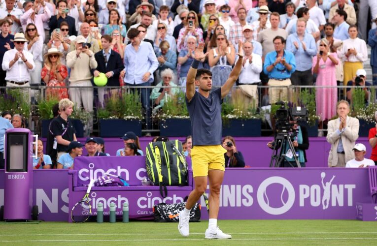 Alcaraz starts grass-court campaign with win over Cerundolo at Queen’s Club; Sinner reaches round of 16 in Halle