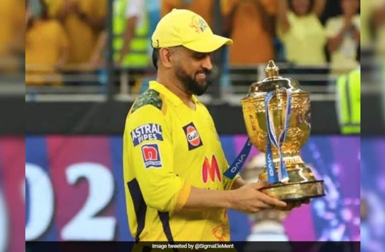 “MS Dhoni Believes He Is Not Bigger Than Anyone Else,” Says Australia Great