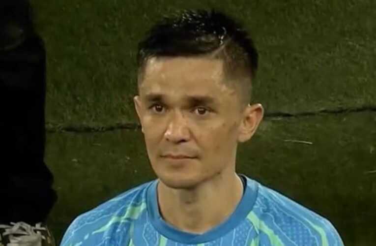 Sunil Chhetri In Tears, Gets Guard Of Honour After Farewell Match – Watch
