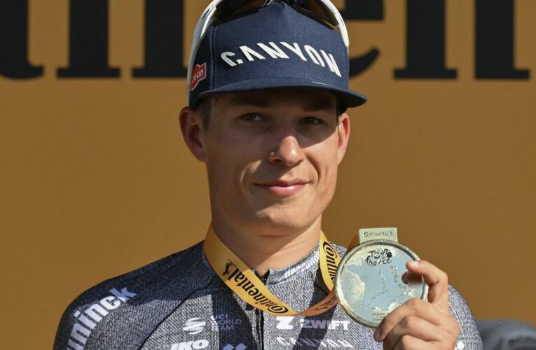 Tour de France 2024: Philipsen sprints to stage 16 win, Pogacar retains lead