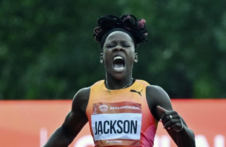 Paris 2024: World 200m champion Shericka Jackson suffers apparent injury in race with Olympics on horizon