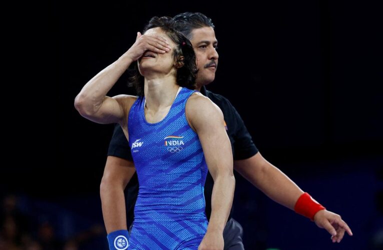 Vinesh Phogat disqualified from Paris Olympics 2024, LIVE Updates: Vinesh in hospital – All that has happened so far