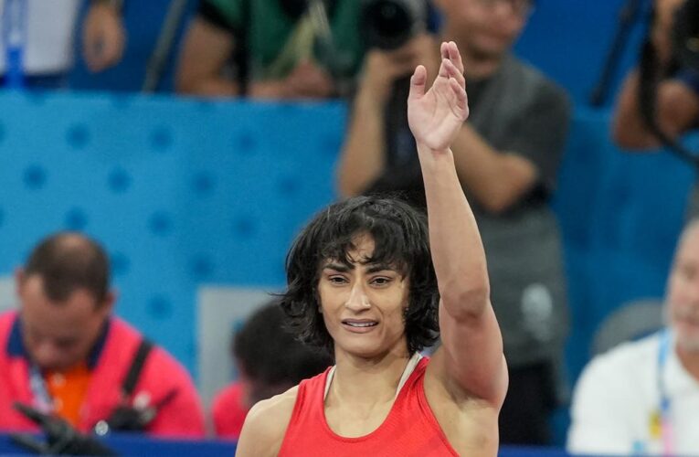 Who are the lawyers representing Vinesh Phogat in her appeal to CAS after Paris 2024 Olympics disqualification?