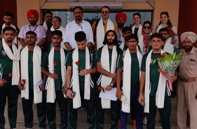 Pakistan athletes arrive in India for SAAF Jr Championships through Wagah Border