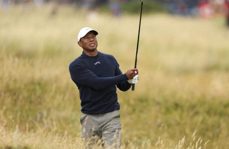 Woods undergoes successful back surgery in Florida