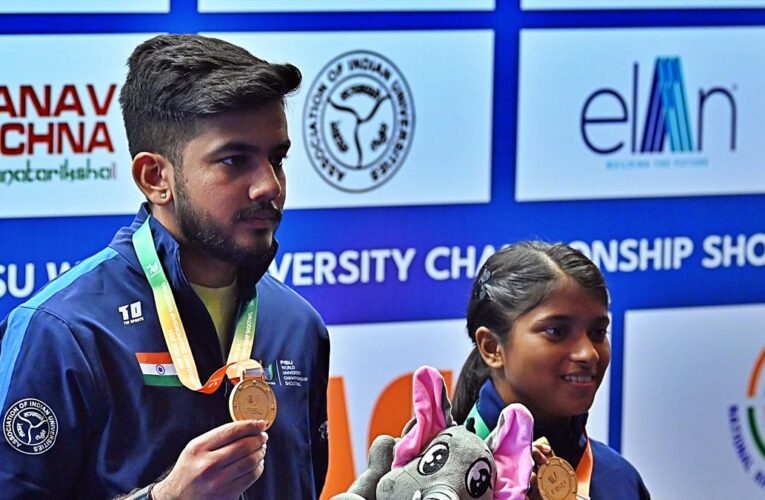 World University shooting c’ship: Aishwary, Sanjeeta win gold in mixed air rifle