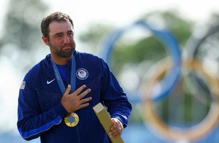 Scheffler to miss the Sentry tournament after injuring hand making Christmas dinner