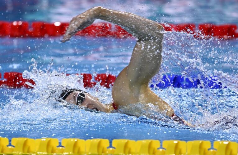 Short-course world championships: US swimmers win relay gold medals, world records broken in Budapest