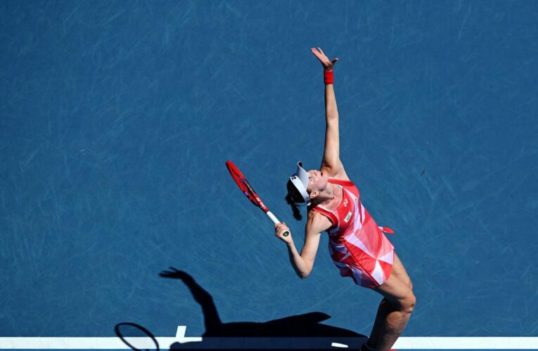 Australian Open 2025: Rybakina overpowers local wildcard Jones in first round