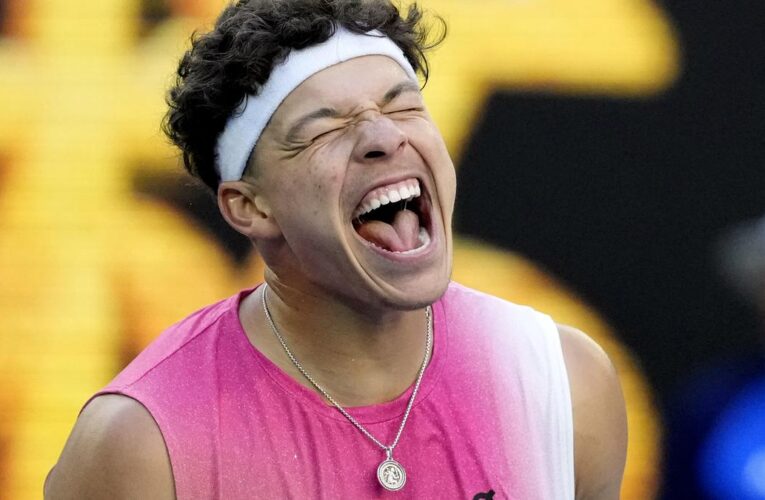 Australian Open 2025: Shelton outlasts Sonego to reach semifinal