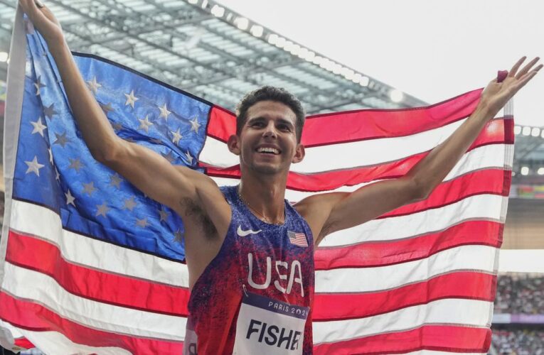 American Fisher smashes 3000m indoor world record