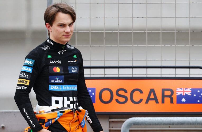 F1 2025: Oscar Piastri extends contract with McLaren