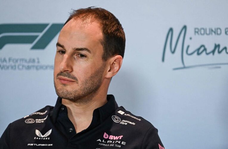 Alpine F1 team principal Oliver Oakes resigns