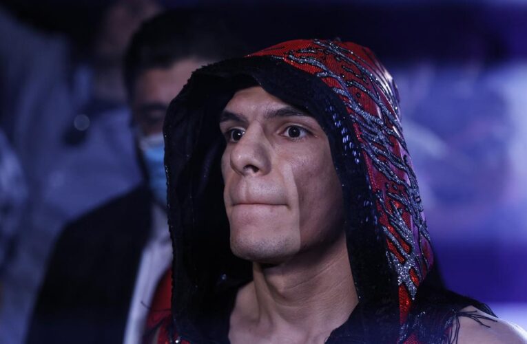 Navarrete retains WBO title, beats Suarez on technical superiority to keep super-featherweight title