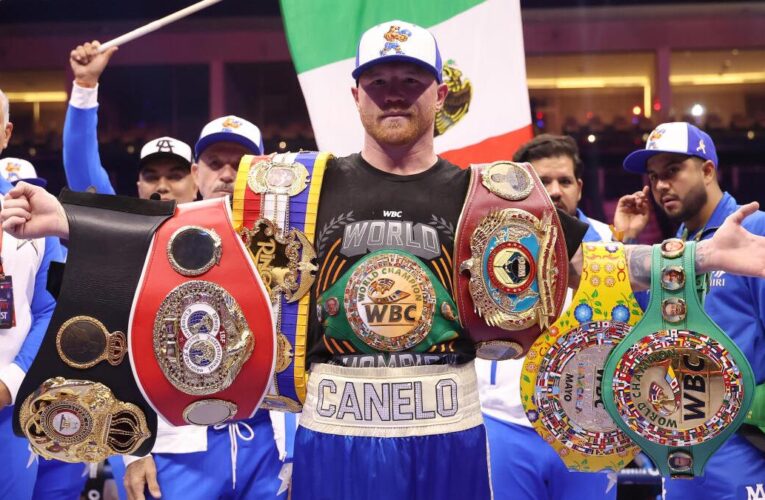 Alvarez beats Scull to reclaim undisputed super middleweight championship