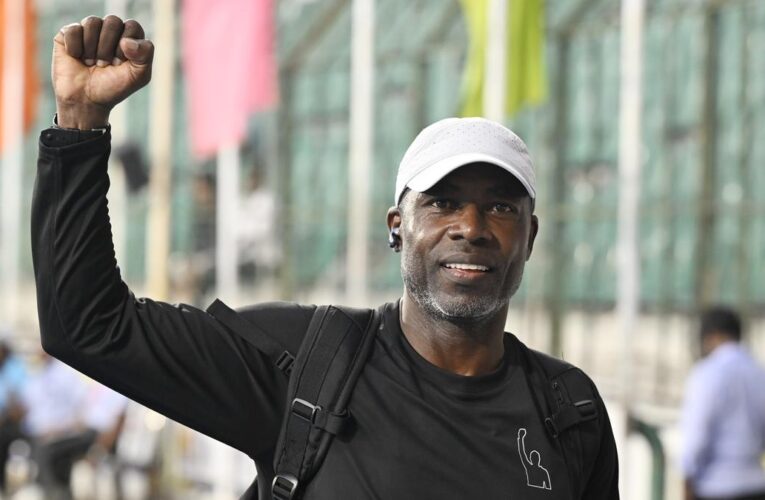 Men’s 4×400 relay team coach Jason Dawson unhappy with interference from Indian coaches