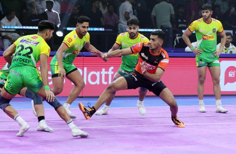 Watch PKL 2025 Highlights: U Mumba edges narrow win against Patna Pirates, Dabang Delhi beats Gujarat Giants
